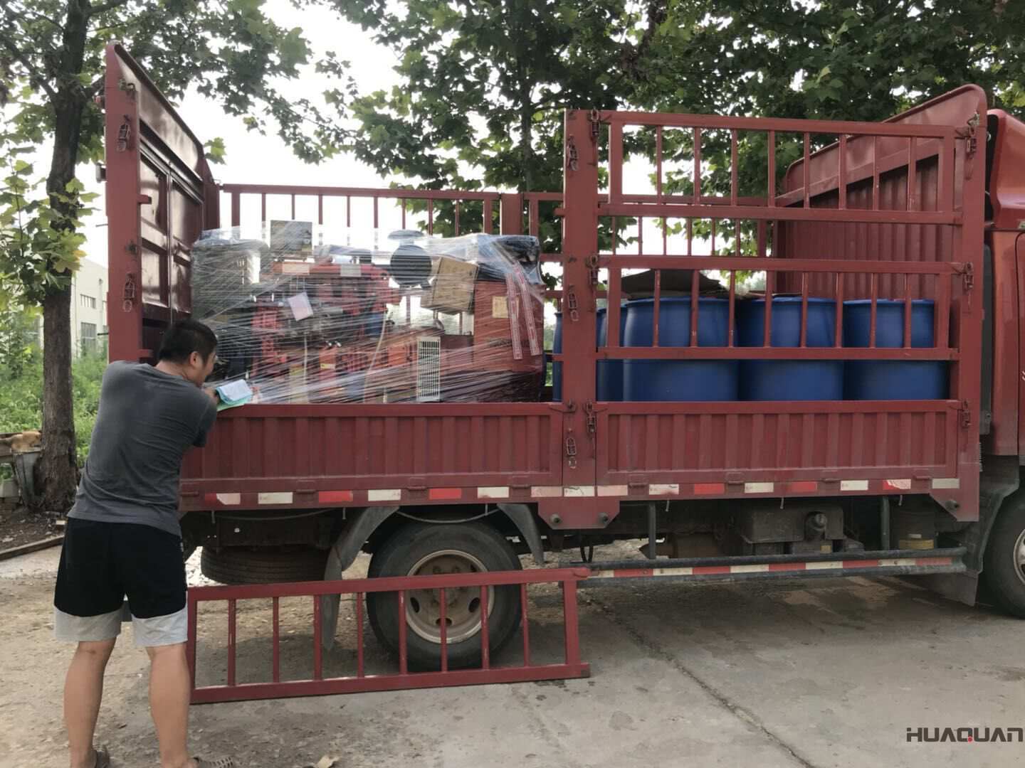 一臺20kw標配型沼氣發(fā)電機組于9月6日發(fā)往陜西