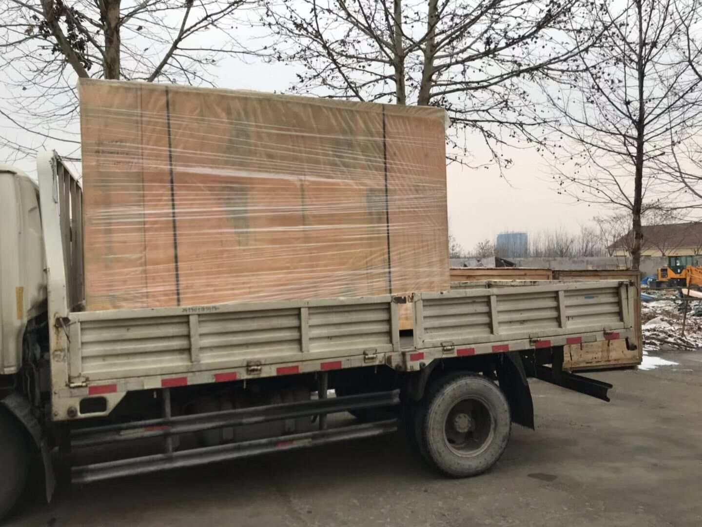 牛先生從華全動力采購150kw靜音箱柴油發(fā)電機組于12月17日順利發(fā)往山東省