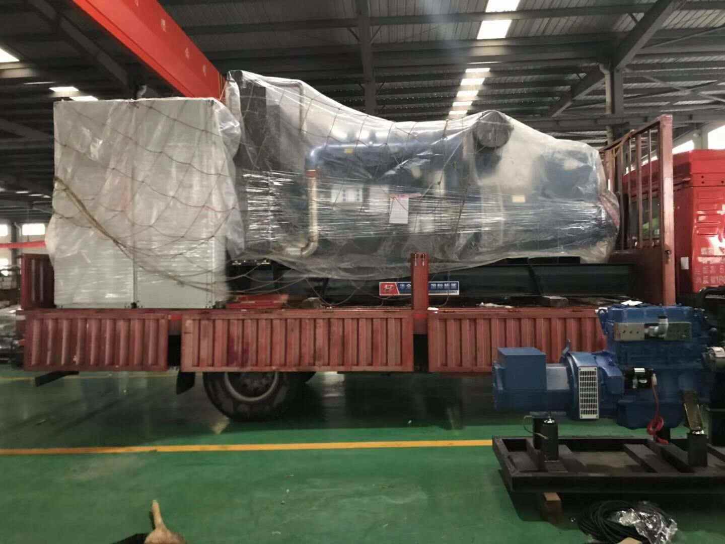 12月24日，李先生從華全動(dòng)力采購(gòu)的一臺(tái)800kw四保護(hù)柴油發(fā)電機(jī)組順利發(fā)往河北省