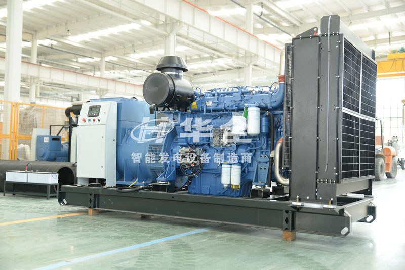 華全700千瓦開架發電機組，為化肥廠企業保障電力