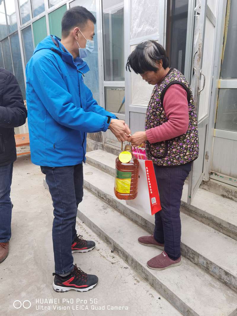 黨建共建促發展，愛心公益顯擔當！華全公司走進永寧官莊村